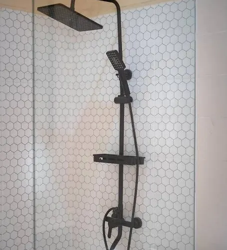 Uma Sari C9 *